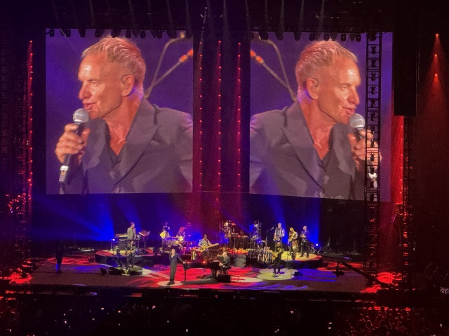 2024/10(October)/Billy-Joel-Sting-Concert-San-Antonio/640x480_2024-10-25-Billy-Joel-Sting-Concert-21.JPG