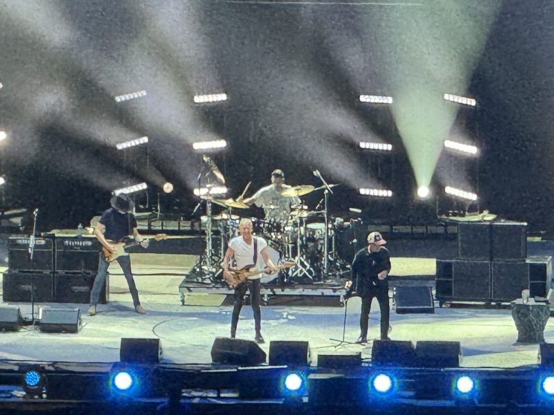 2024/10(October)/Billy-Joel-Sting-Concert-San-Antonio/800x600_2024-10-25-Billy-Joel-Sting-Concert-04.JPG