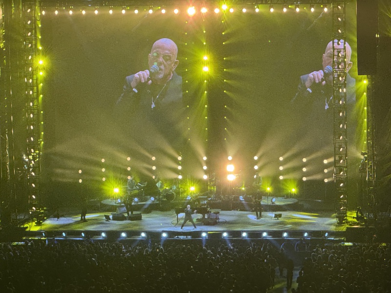 2024/10(October)/Billy-Joel-Sting-Concert-San-Antonio/800x600_2024-10-25-Billy-Joel-Sting-Concert-31.JPG