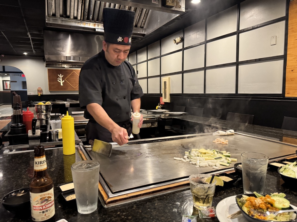 2024/10(October)/Charleston-Visit-Chance-Bianca/2024-10-04-Charleston-SC-visit-01-Japanese-food.JPG