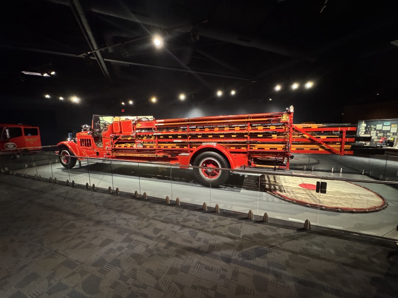 2024-10-04-Charleston-SC-visit-04-firetruck-museam.JPG