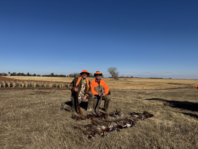 2024/10(October)/South-Dakota-Pheasant-Hunting/640x480_2024-11-01-South-Dakota-Pheasant-Hunting-31-Travis-Mike.JPG