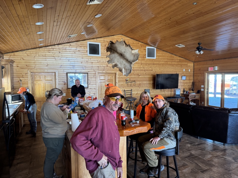 2024-11-01-South-Dakota-Pheasant-Hunting-22-lodge-Kali-Mike-John-Rose-Kali-Mike-John-Rose.JPG