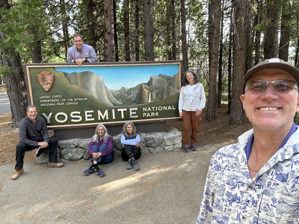 2024-08-24-Yosemite-003-park-sign-JonGraf-BenAllums-Kavita-AdrianaGraf-Suzi-Travis-GOOD.JPG