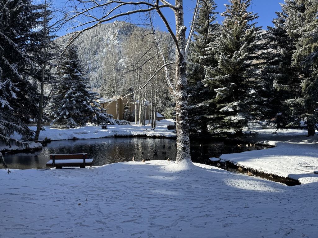 2025-03-05-Colorado-11-Aspen-Glory-Hole-Park.JPG