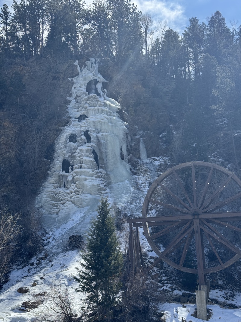 2025/03(March)/Colorado/800x600_2025-03-14-Colorado-34-Idaho-Springs-Waterfall-Frozen.JPG