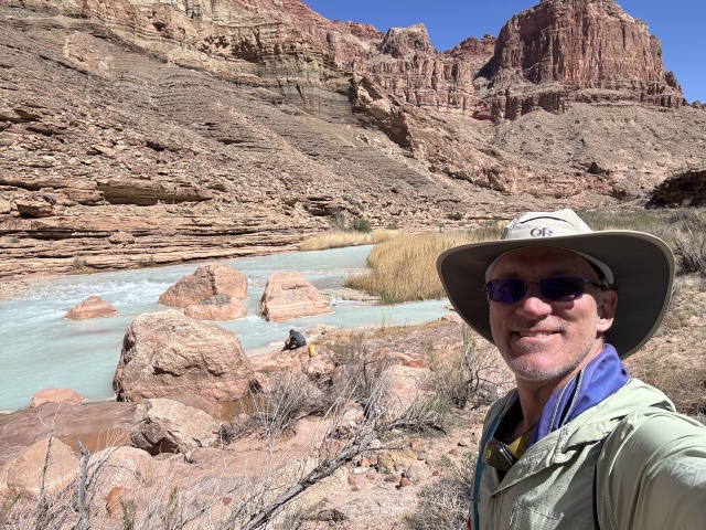 2025-03-19-Grand-Canyon-126-Little-Colorado-Confluence-CesarBobadilla-Travis.JPG
