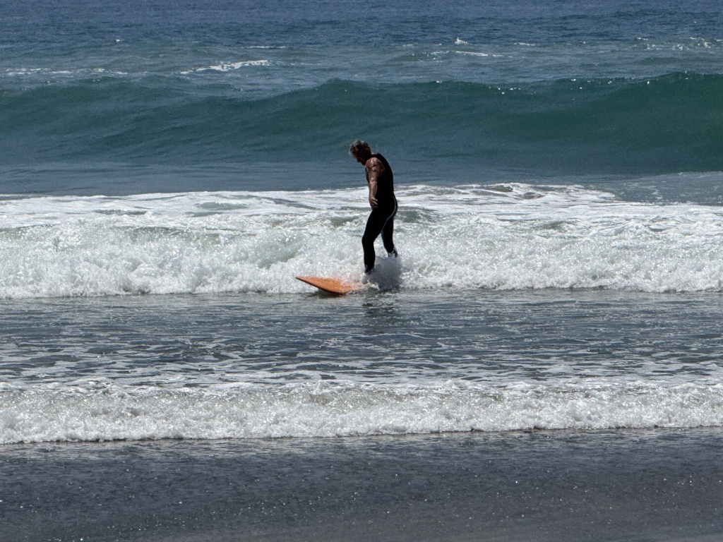 2025-04-12-Pescadero-MX-57-Beach-Justin-Surfing.JPG
