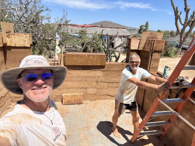 2025/04(April)/Travis-to-Mexico/640x480_2025-04-20-Pescadero-MX-108-Adobe-Castle-Travis-Justin.JPG