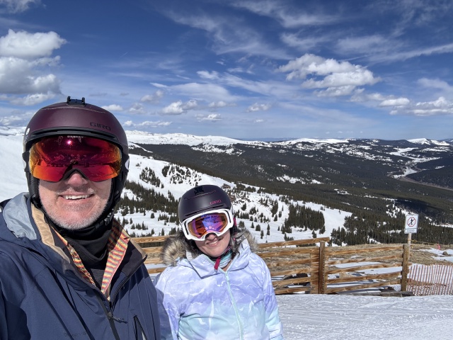 2025/05(May)/Colorado/640x480_2025-05-04-Colorado-08-Travis-Suzi.JPG