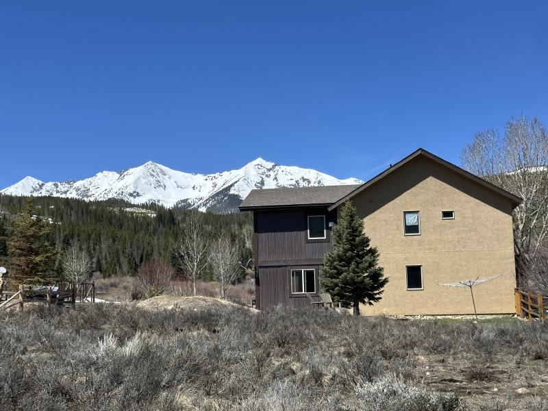 2025/05(May)/Colorado/800x600_2025-05-02-Colorado-02-house.JPG