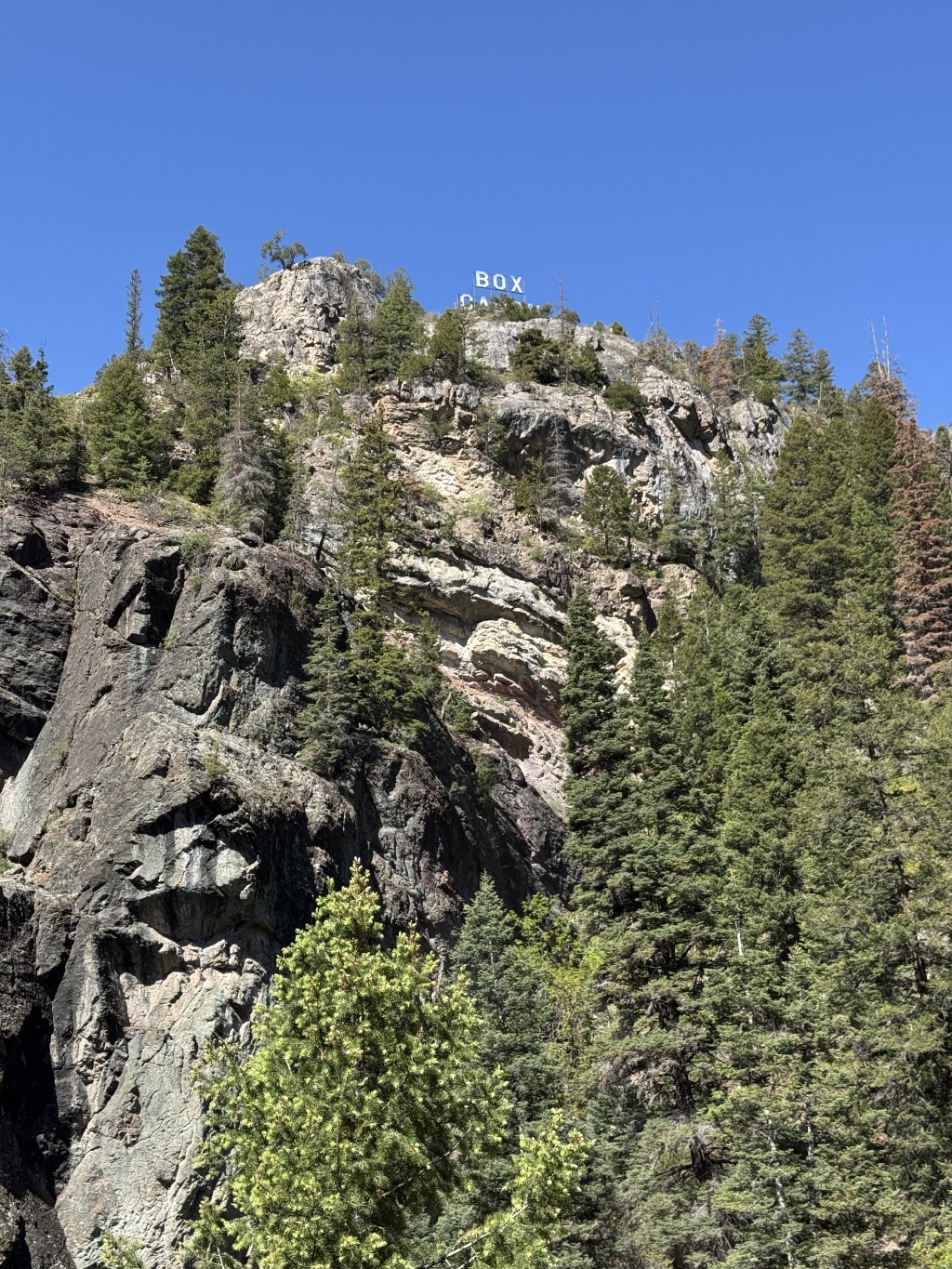 2025/05(May)/Ouray-Camping-Colorado/1024x768_2025-05-25-Colorado-43-Ouray-Box-Canon.JPG
