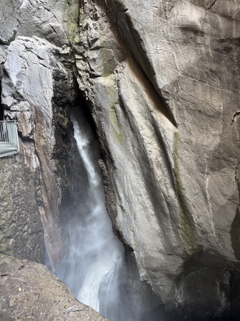 2025/05(May)/Ouray-Camping-Colorado/800x600_2025-05-25-Colorado-35-Ouray-Box-Canon.JPG