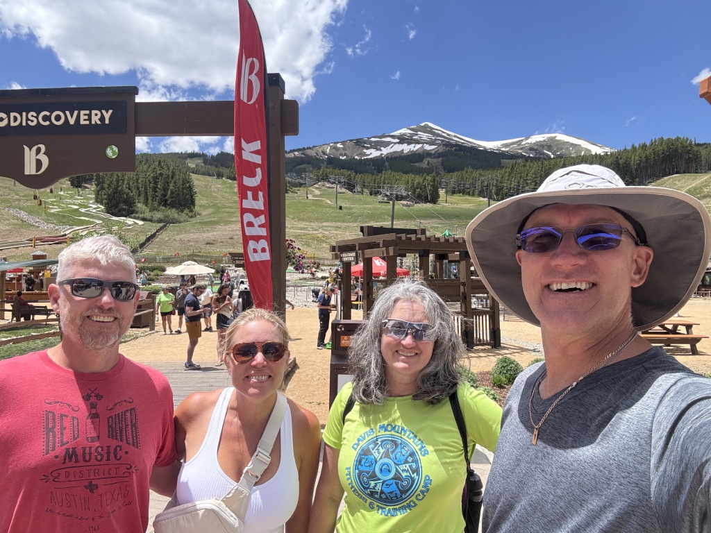 2025/06(June)/Colorado/1024x768_2025-06-22-Colorado-02-Peak8-BillBusby-LiviaBusby-Suzi-Travis.JPG