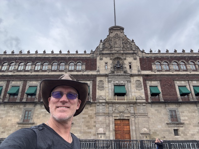 2025-06-19-Mexico-382-City-Square-Travis.JPG