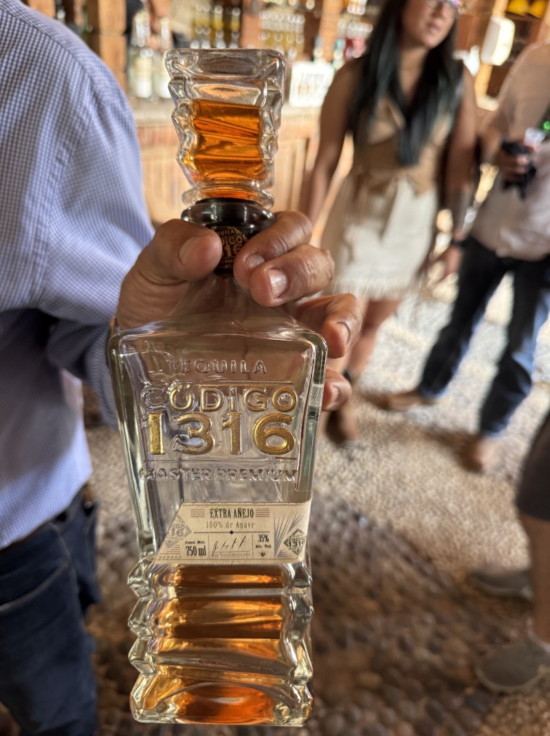 2025/06(June)/Tequila-Mexico-City-with-Seeleys/800x600_2025-06-14-Mexico-036-Tequilla.JPG