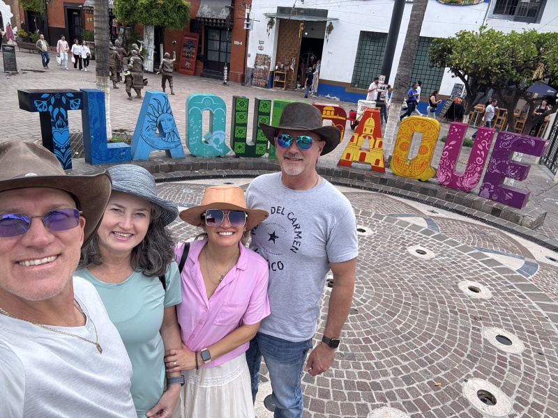 2025/06(June)/Tequila-Mexico-City-with-Seeleys/800x600_2025-06-15-Mexico-113-Tlaquepaque-Travis-Suzi-Graciela-Mike-GOOD.JPG
