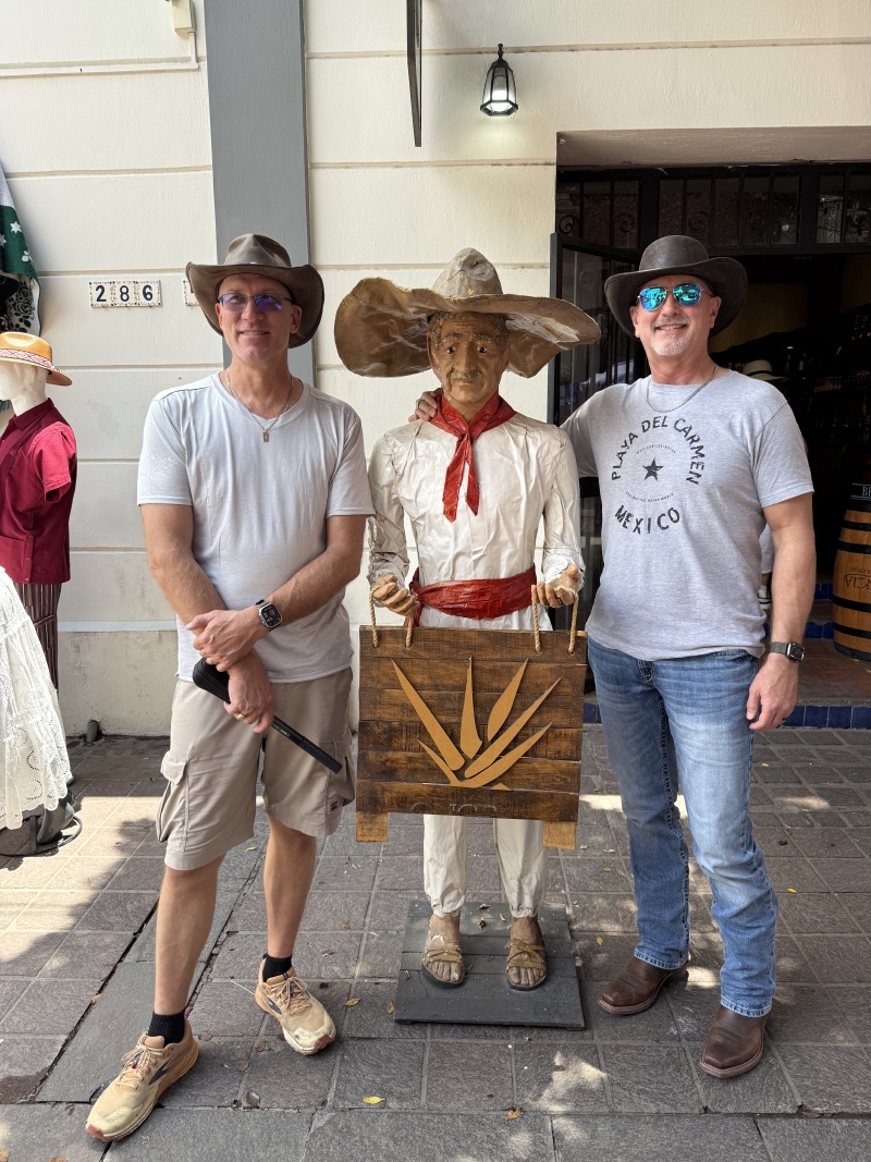 2025-06-15-Mexico-147-Tlaquepaque-Travis-Mike.jpg