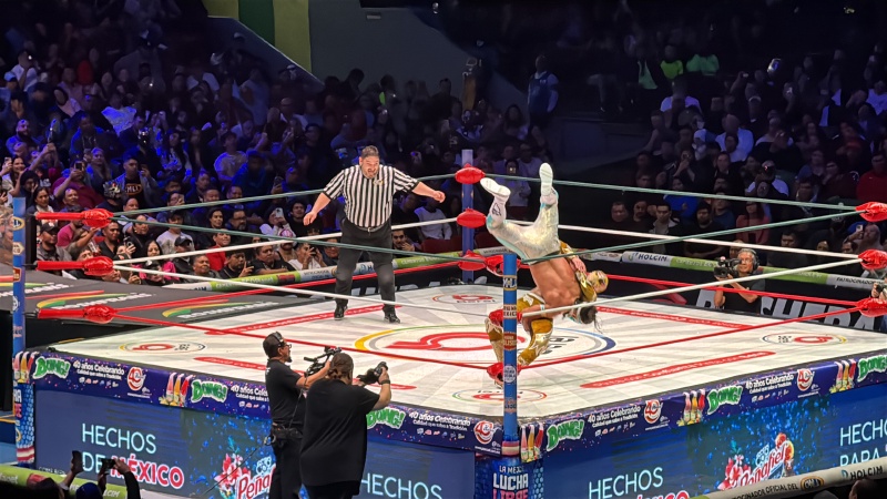 2025/06(June)/Tequila-Mexico-City-with-Seeleys/800x600_2025-06-17-Mexico-237-LuchaLibre.JPG