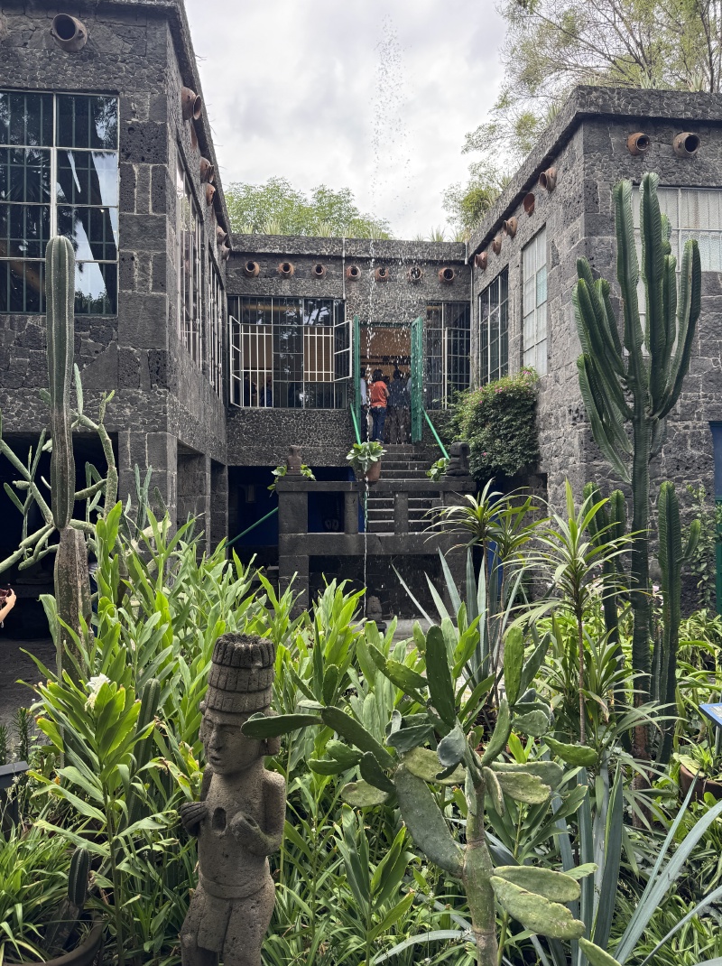 2025/06(June)/Tequila-Mexico-City-with-Seeleys/800x600_2025-06-18-Mexico-272-Frida-Kahlo.JPG