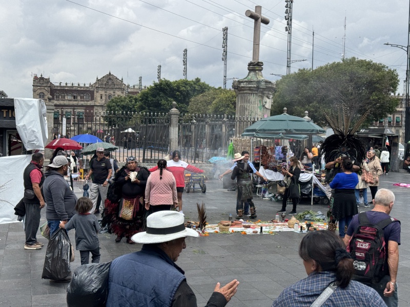 2025-06-19-Mexico-368-City-Square.JPG