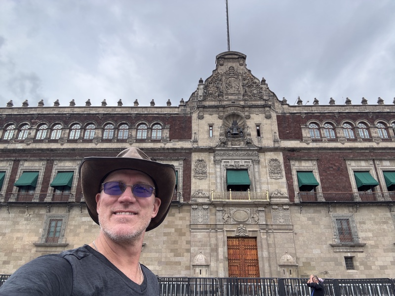 2025-06-19-Mexico-382-City-Square-Travis.JPG