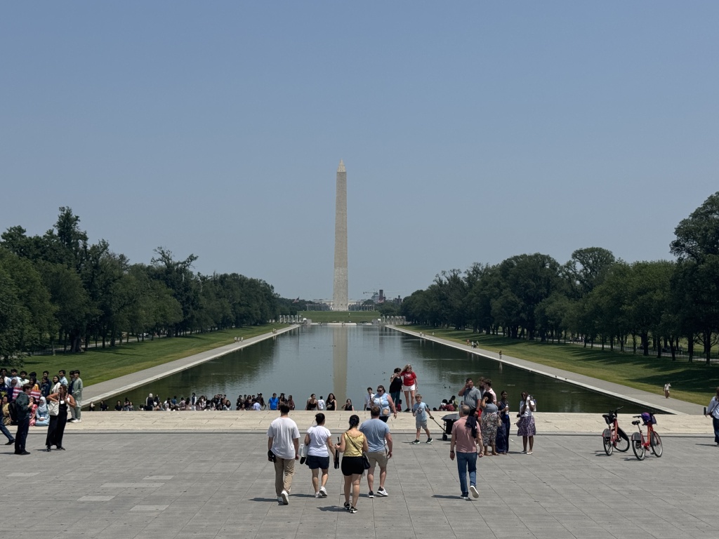 2025/06(June)/Vistra-Washington-DC/1024x768_2025-06-04-WashingtonDC-50-pond.JPG
