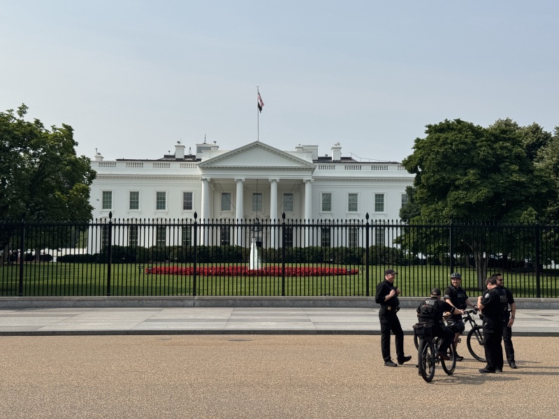 2025-06-05-WashingtonDC-62-Fake-WhiteHouse-Tour.JPG