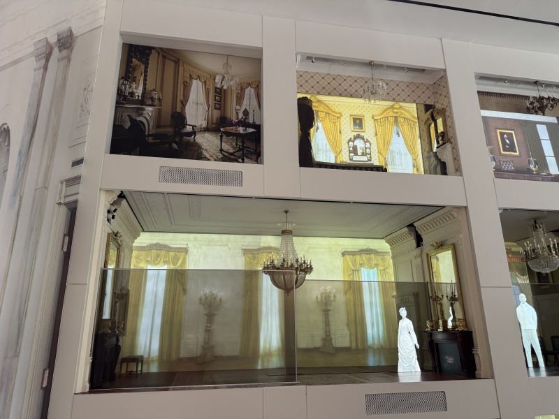 2025/06(June)/Vistra-Washington-DC/800x600_2025-06-05-WashingtonDC-66-Fake-WhiteHouse-Tour.JPG