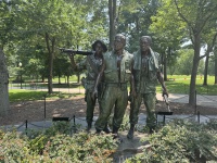 2025-06-04-WashingtonDC-47-VietNam-Memorial.JPG