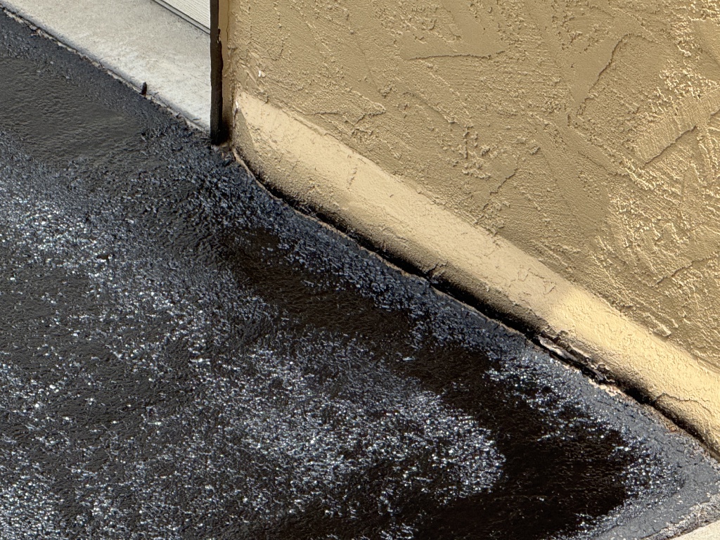 2025-07-29-Colorado-48-Driveway-Reseal-Bad-job-on-paint.JPG