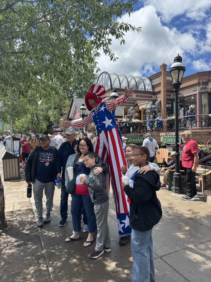 2025/07(July)/Colorado/800x600_2025-07-04-Colorado-AB-Fourth-of-July.JPG