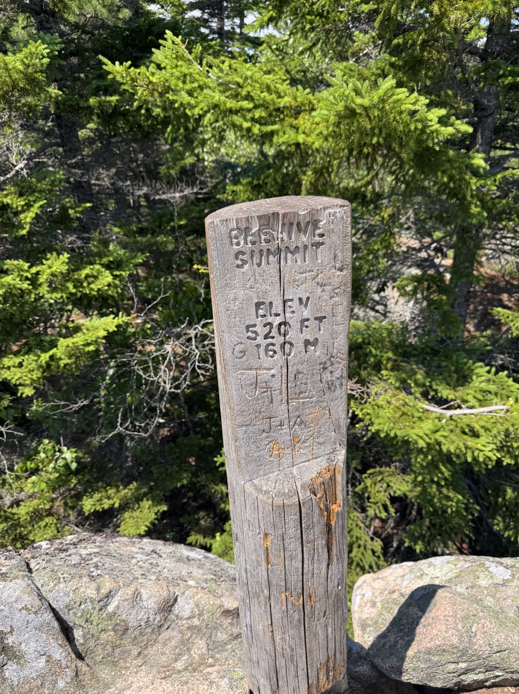 2025/07(July)/Maine-with-Chance-Bianca/1024x768_2025-07-11-Maine-159-Acadia-National-Park-BeeHive-Trail.JPG
