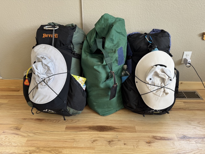 2025/07(July)/Maine-with-Chance-Bianca/2025-07-05-Maine-001-bags.JPG