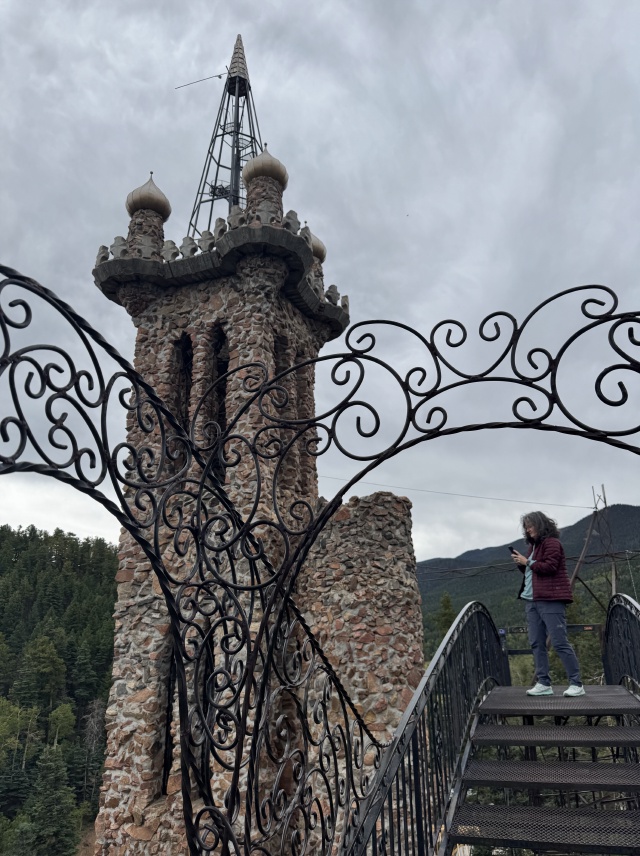 2025/09(September)/Bishops-Castle/640x480_2025-09-13-Colorado-Bishops-Castle-41-Suzi.JPG