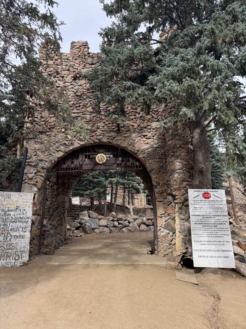 2025/09(September)/Bishops-Castle/800x600_2025-09-13-Colorado-Bishops-Castle-03.JPG