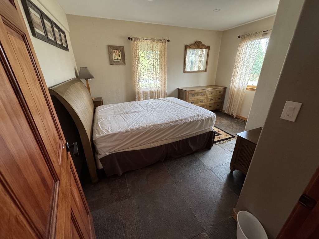 2025/09(September)/House-Pre-Renters/1024x768_2025-09-12-House-Pics-Pre-Renters-018.JPG