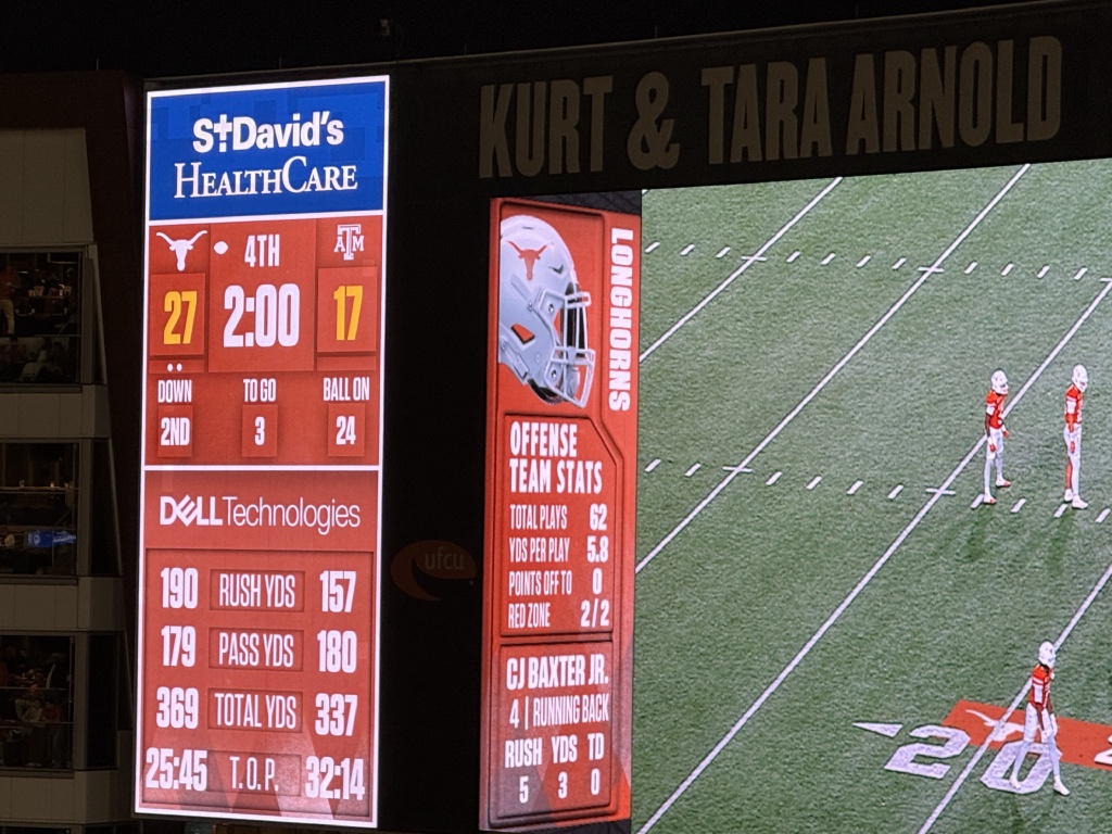 2025/09(September)/UT-Football/1024x768_2025-11-28-UT-Football-75-Aggies-losing.JPG
