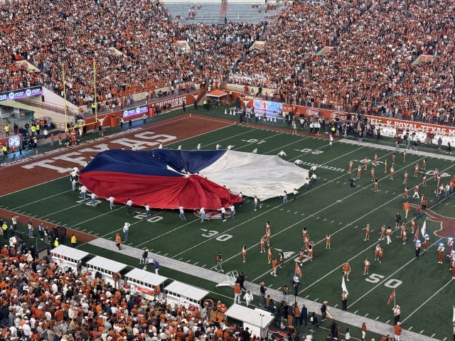2025-11-28-UT-Football-51.JPG