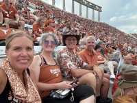2025-09-20-UT-Football-04-Livia-Suzi-Travis-BillBusby.JPEG