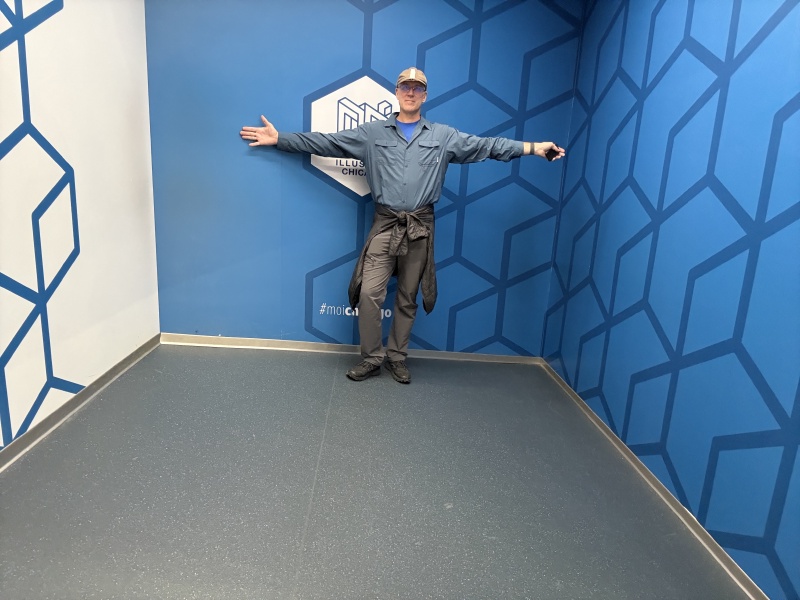 2025-10-28-Vistra-Chicago-38-Museum-of-Illusions-Travis.JPG