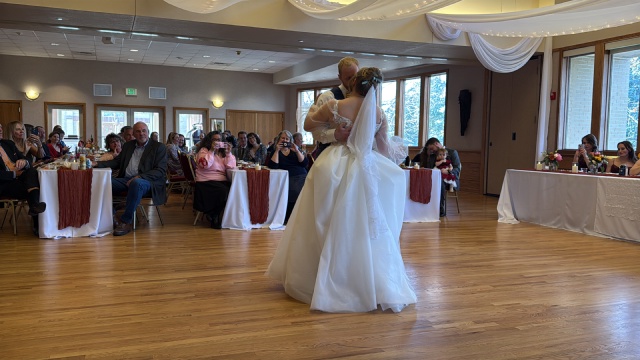 2025/11(November)/McKenzie-Ben-Wedding/640x480_2025-11-08-McKenzie-BenBeatty-Wedding-014-First-Dance.JPG