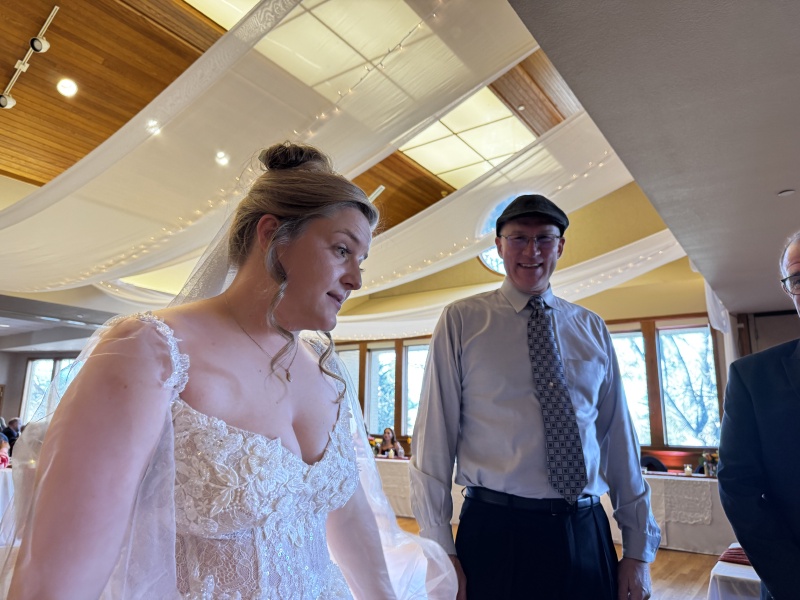 2025/11(November)/McKenzie-Ben-Wedding/800x600_2025-11-08-McKenzie-BenBeatty-Wedding-008-Travis.JPG