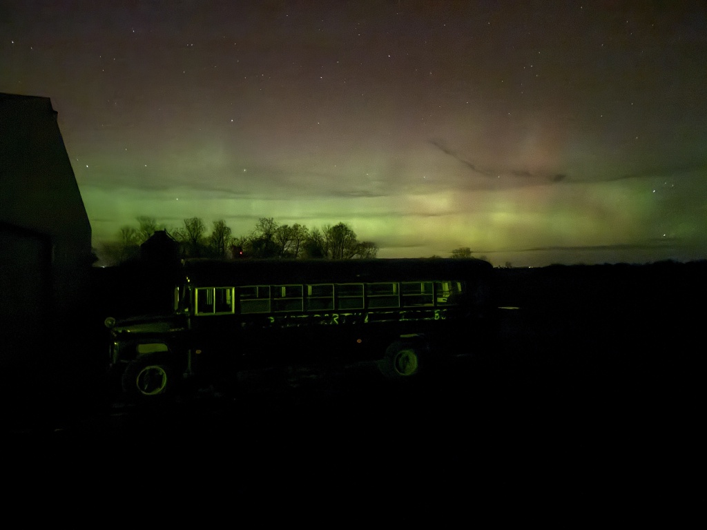 2025/11(November)/SD-Pheasant-Hunting/1024x768_2025-11-12-SD-Pheasant-Hunting-40-Aurora-Borealis.JPG