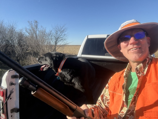 2025/11(November)/SD-Pheasant-Hunting/640x480_2025-11-13-SD-Pheasant-Hunting-53-Travis-Sadie.JPG