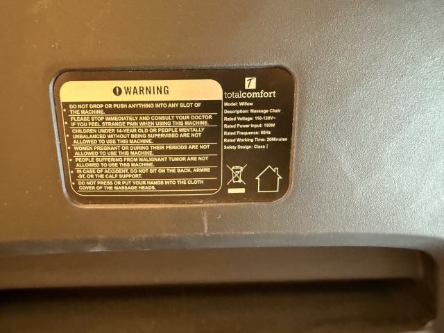 2025/11(November)/SD-Pheasant-Hunting/640x480_2025-11-14-SD-Pheasant-Hunting-57-massage-chair-Mike.JPG