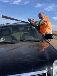 2025-11-12-SD-Pheasant-Hunting-27-Tim-Locked-Dans-Car.jpg