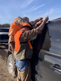 2025-11-12-SD-Pheasant-Hunting-28-Tim-Locked-Dans-Car.jpg