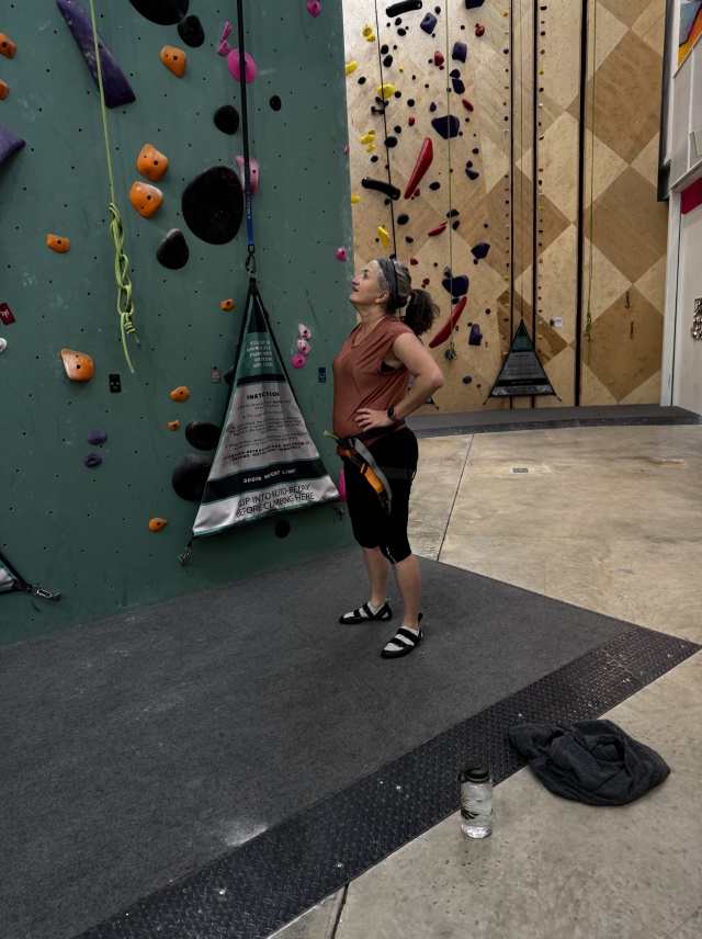 2025/11(November)/Thanksgiving/640x480_2025-12-01-Indoor-Climbing-57-Suzi.JPG