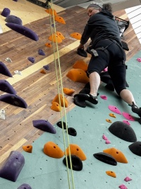 2025-12-01-Indoor-Climbing-54-Suzi.JPG